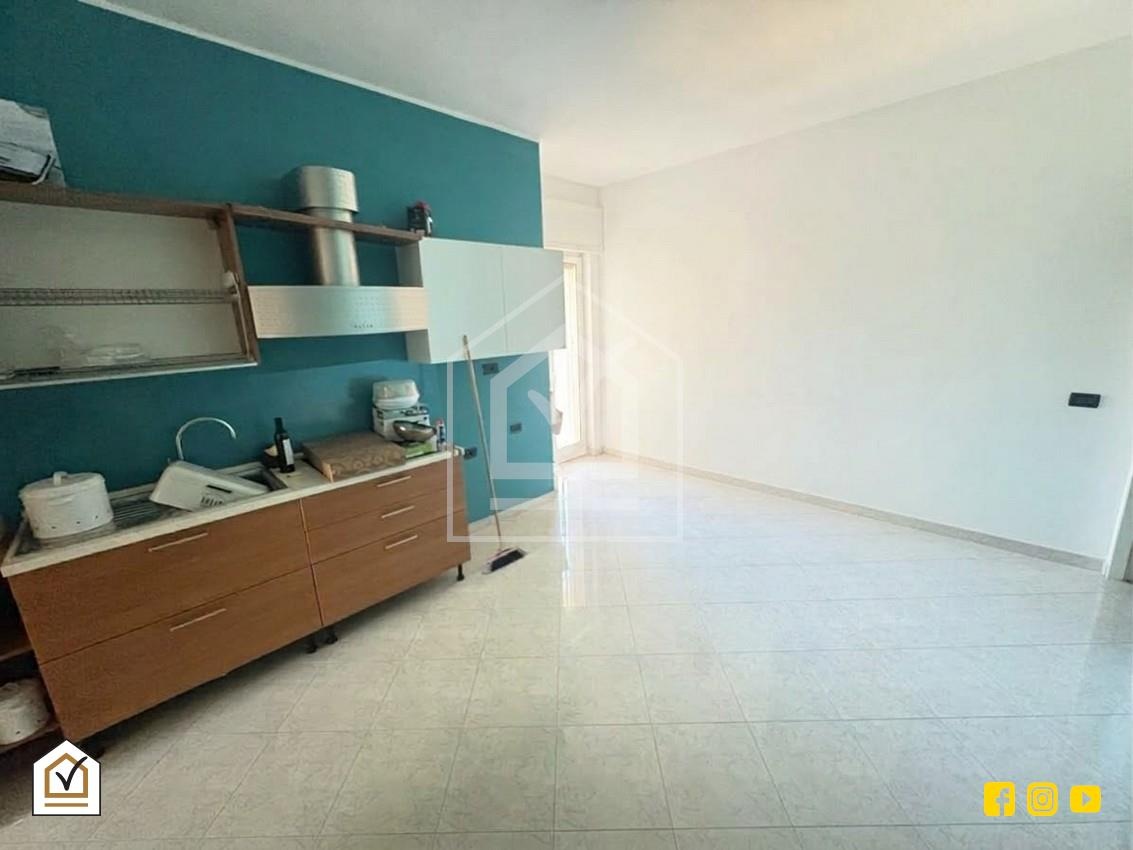 Appartement met garage en balkons in Modugno, Puglia - Foto 2