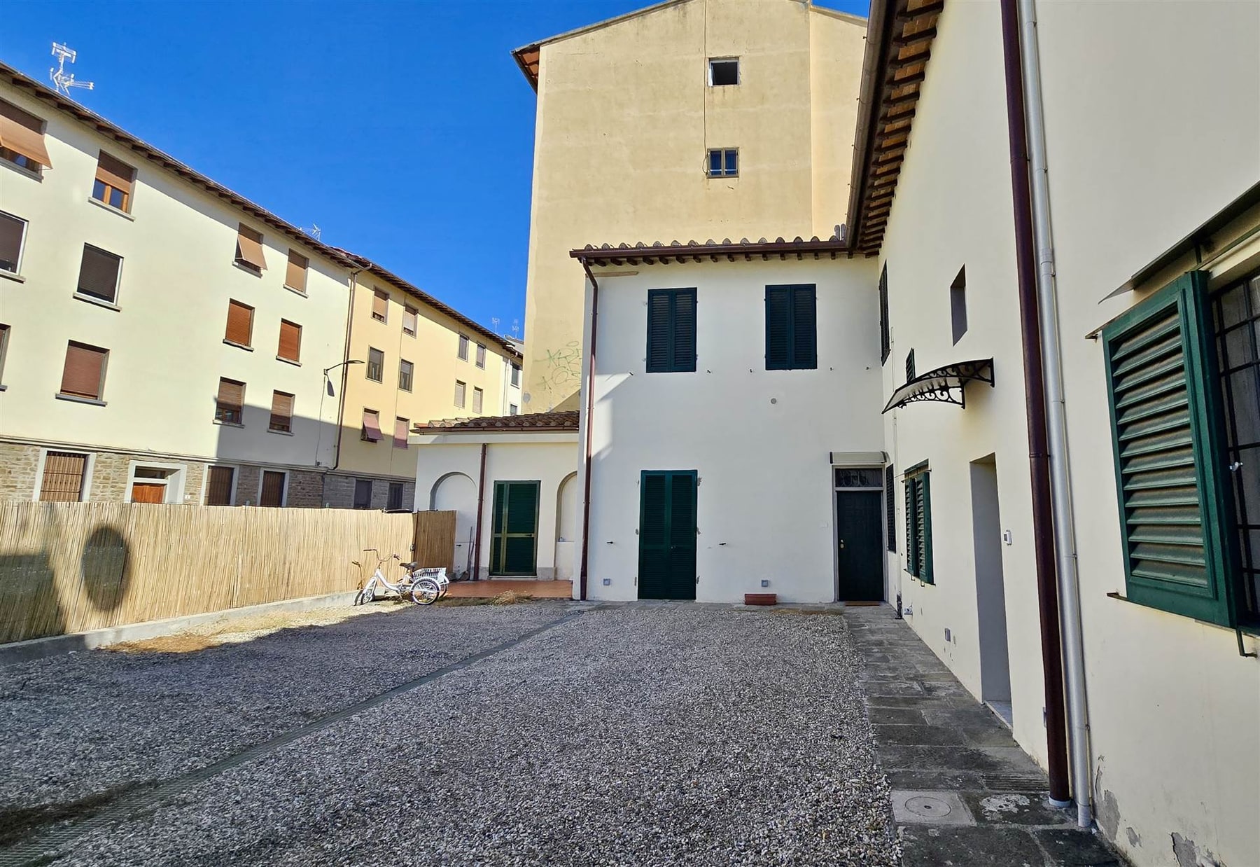 Gerenoveerd appartement in kleinschalig gebouw, Florence - Foto 1