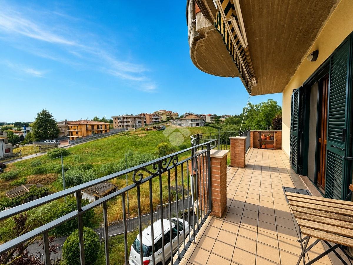Appartement in Morro D'Oro met 150 m² woonoppervlak - Foto 1