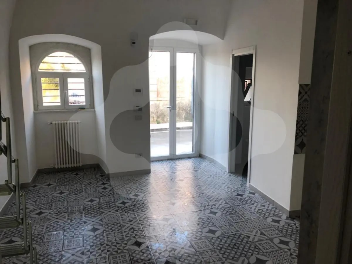 Gerenoveerde woning met terras in Bari Palese, Puglia - Foto 1