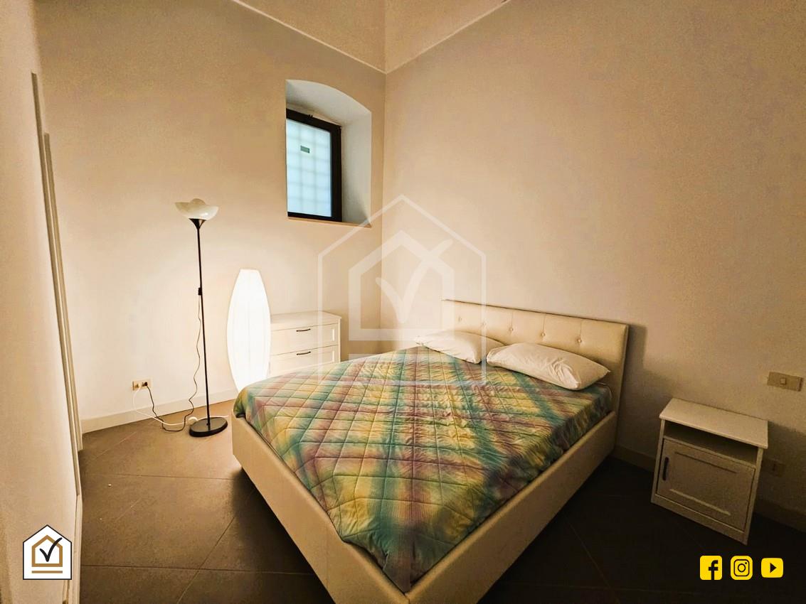 Appartement in gerenoveerd pand met terras in Trani, Puglia - Foto 5