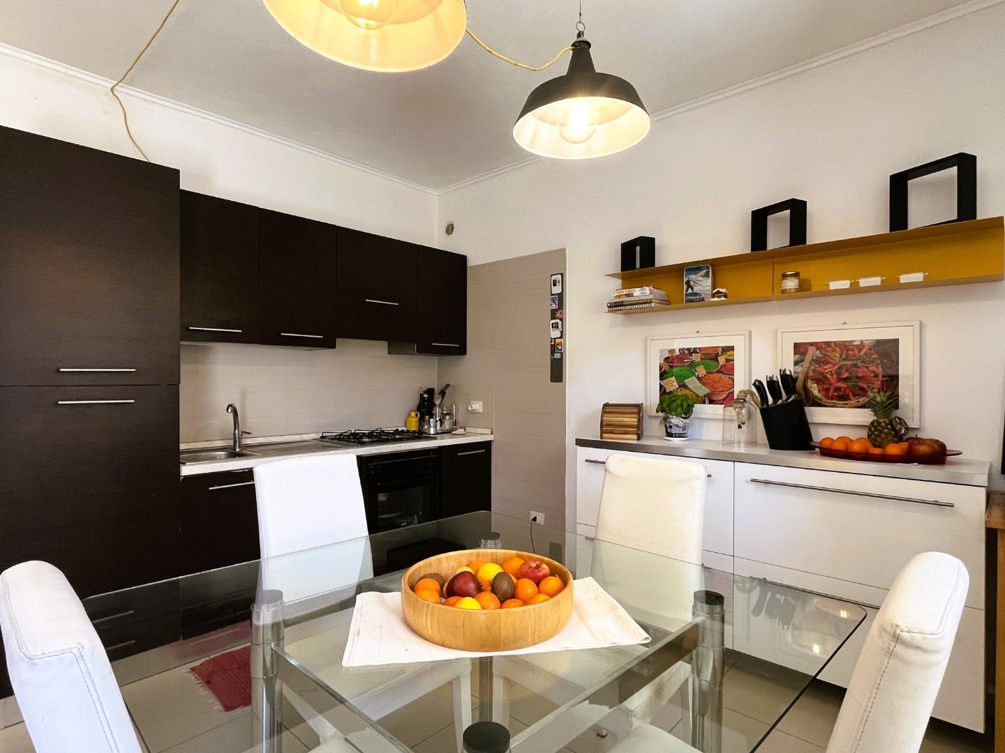 Appartement in San Vincenzo, gerenoveerd en direct bewoonbaar - Foto 5