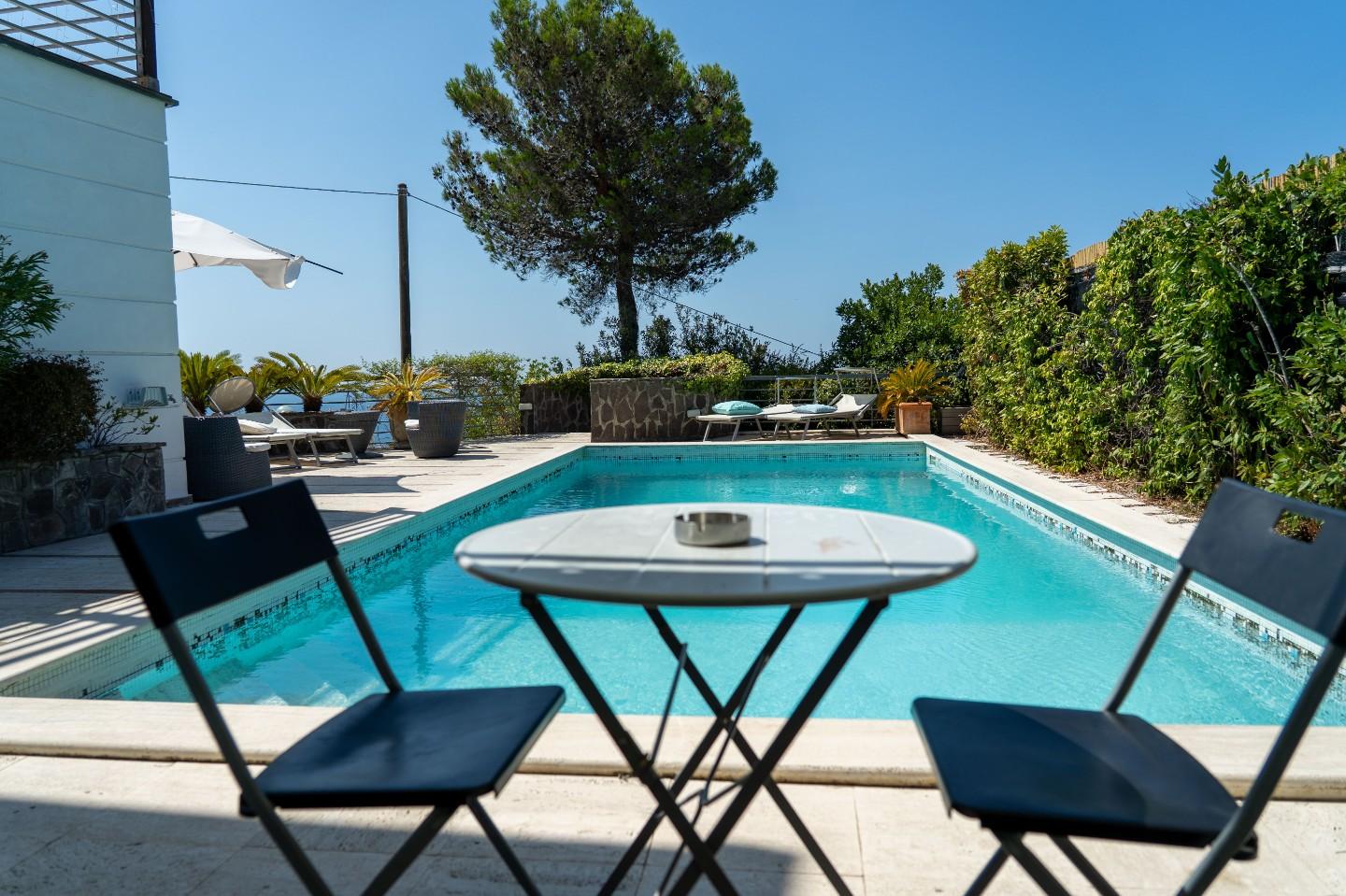 Moderne villa met zeezicht en zwembad in Castiglioncello - Foto 4