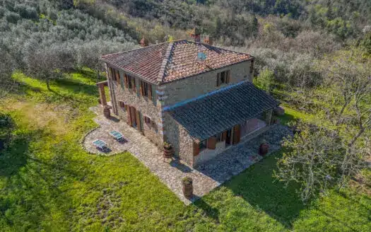 Autentico casale toscano con piscina a Montebenichi - Foto 3