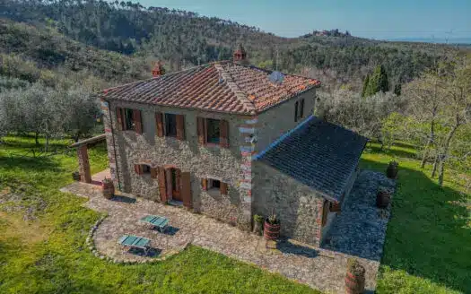 Autentico casale toscano con piscina a Montebenichi - Foto 4