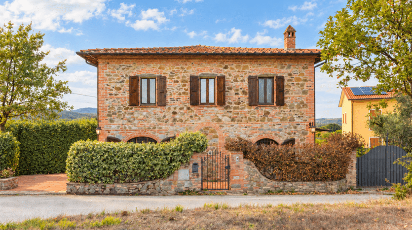 Vrijstaande stenen villa met panoramisch uitzicht in Torrita di Siena - Foto 4