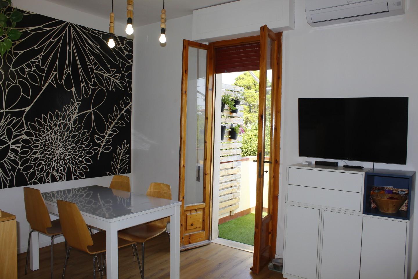Gerenoveerd appartement met balkon, dicht bij zee in Caletta - Foto 1