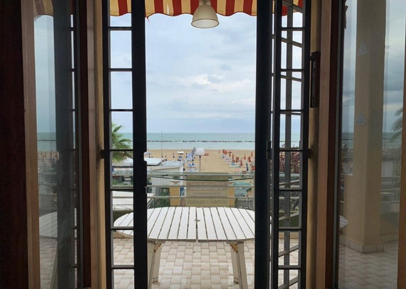Appartement Mooi appartement met prachtig uitzicht in Grottammare in Grottammare