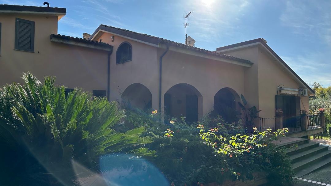 Villa met zeezicht in Vasto, Abruzzo - Foto 1