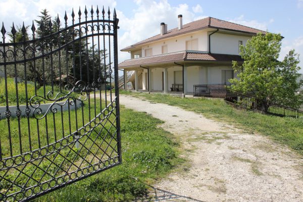 Villa met olijfgaard in Bucchianico, Abruzzo - Foto 1