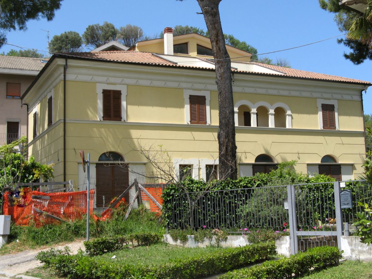 Villa / Landhuis Via dei Colli in Pescara