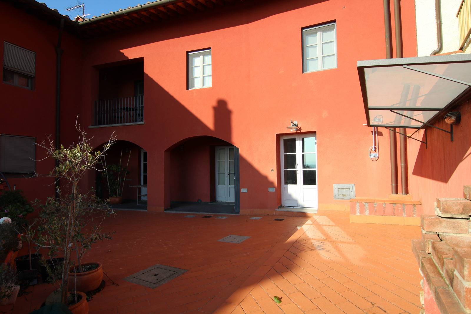 Rustico landhuis met tuin in heuvelachtig Lamporecchio - Foto 1