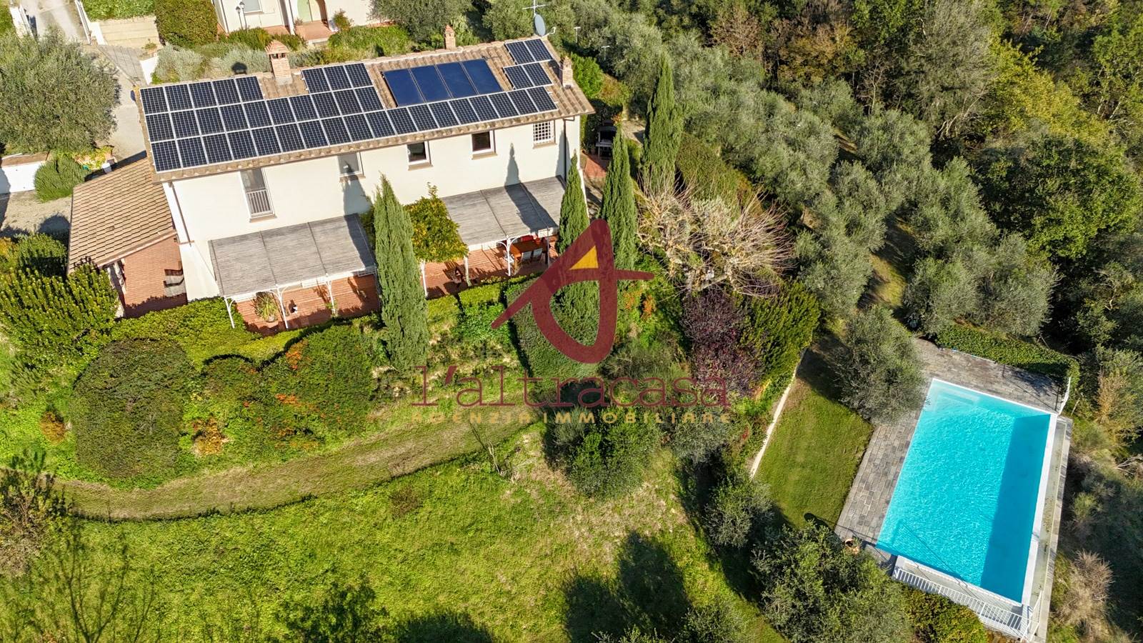Landhuis met tuin, zwembad en gastenverblijf in Montopoli - Foto 1