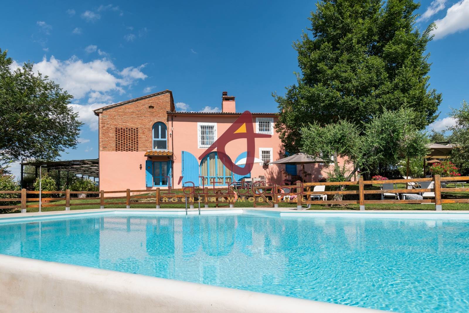 Agriturismo met wijngaard en zwembad in Cerreto Guidi - Foto 1