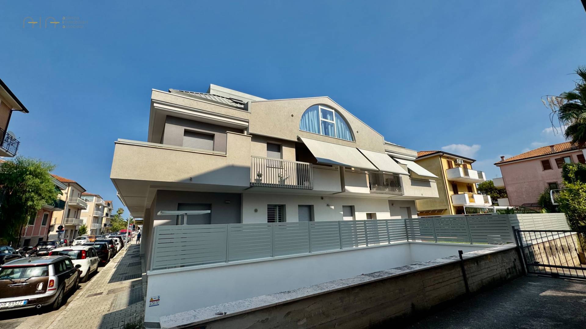Gerenoveerd appartement met tuin in San Benedetto del Tronto - Foto 1