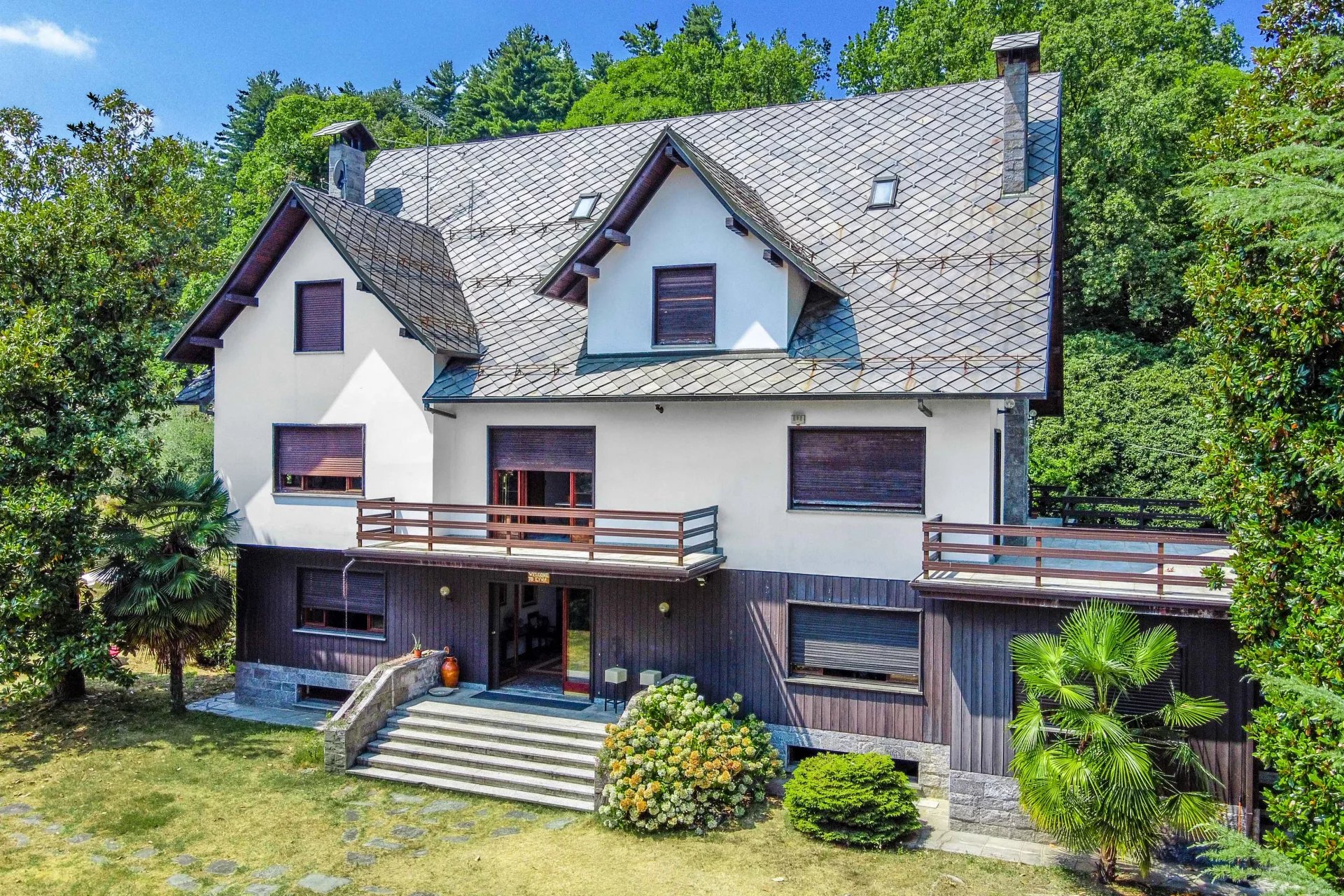 Villa / Landhuis Villa op de heuvels van Arona  in Arona