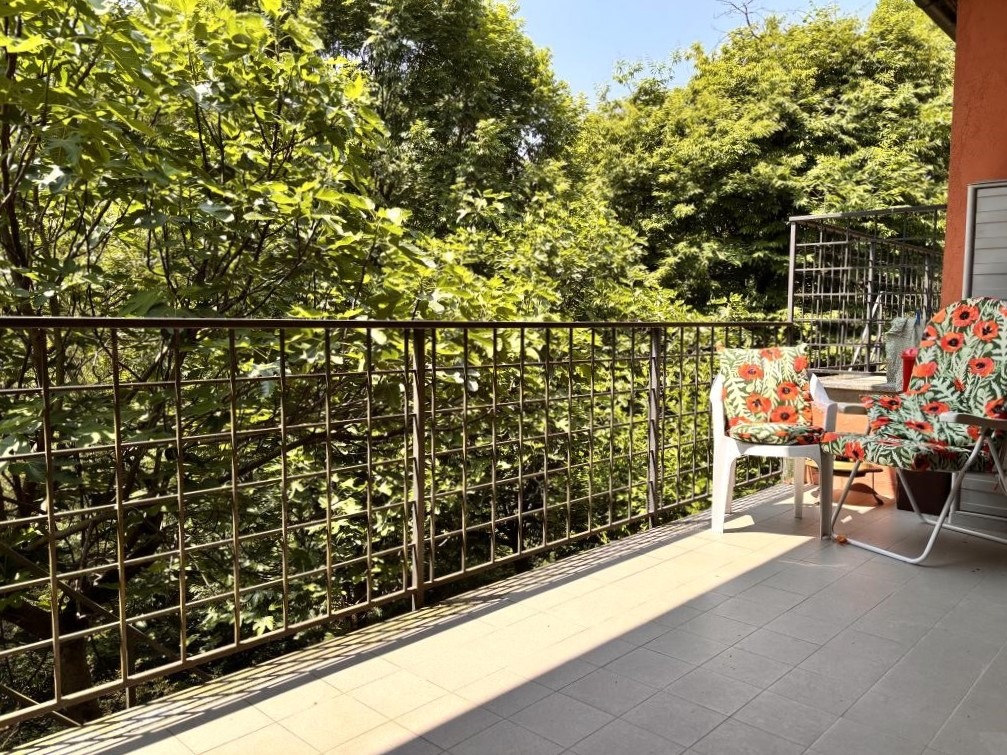Rijtjeshuis / Tussenwoning Halfvrijstaand huis in Valle Intelvi met tuin en terras in Castiglione Intelvi, Centro Valle Intelvi