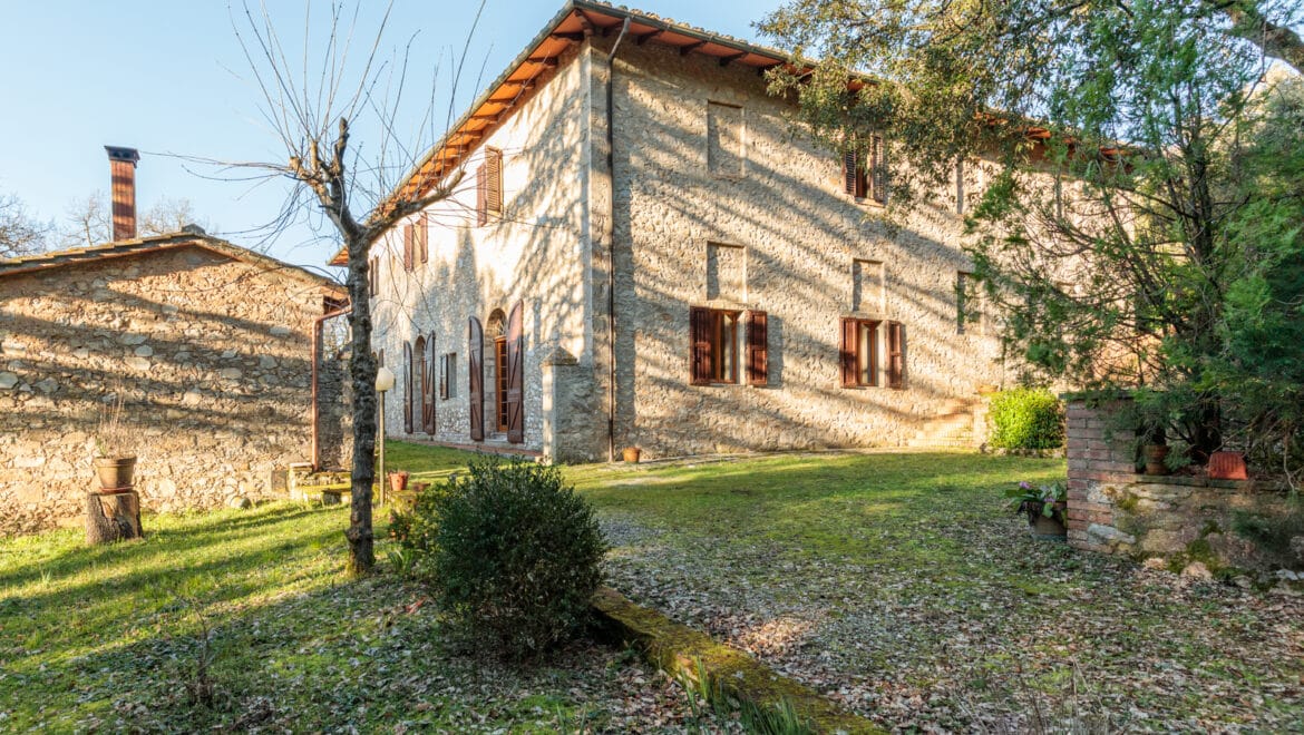 Landhuis met twee onafhankelijke wooneenheden in Toscane - Foto 1