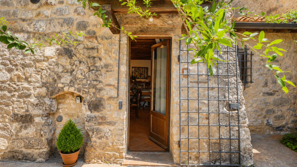 Gerenoveerd appartement met tuin en zwembad in Chianti - Foto 1