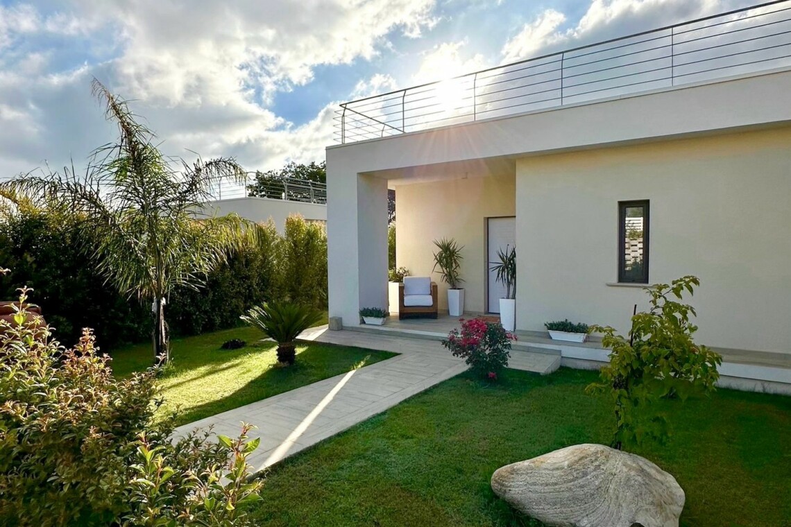 2-Slaapkamer Villa met Privé Zwembad